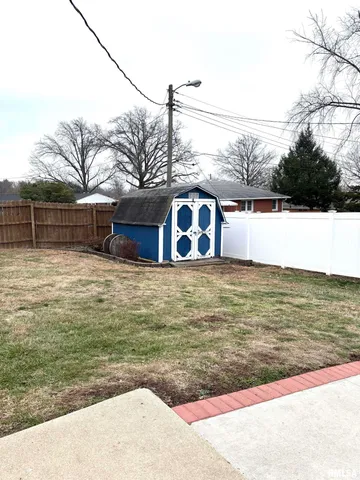 $199,900 | 204 Massey Lane, Jacksonville, IL 62650