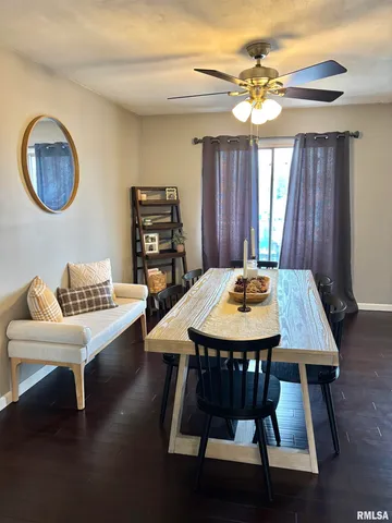 $199,900 | 204 Massey Lane, Jacksonville, IL 62650