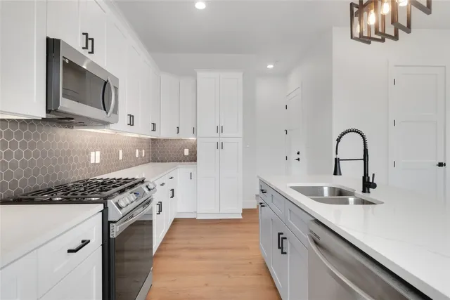 $1,325,000 | 6401 Vioitha Drive, Austin, TX 78723