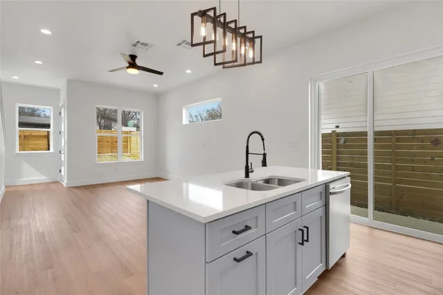 $1,325,000 | 6401 Vioitha Drive, Austin, TX 78723