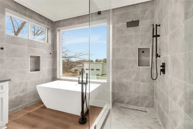 $1,325,000 | 6401 Vioitha Drive, Austin, TX 78723