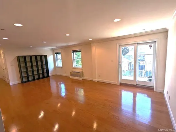 $789,000 | 42-23 212th Street, Unit 2B | Bayside