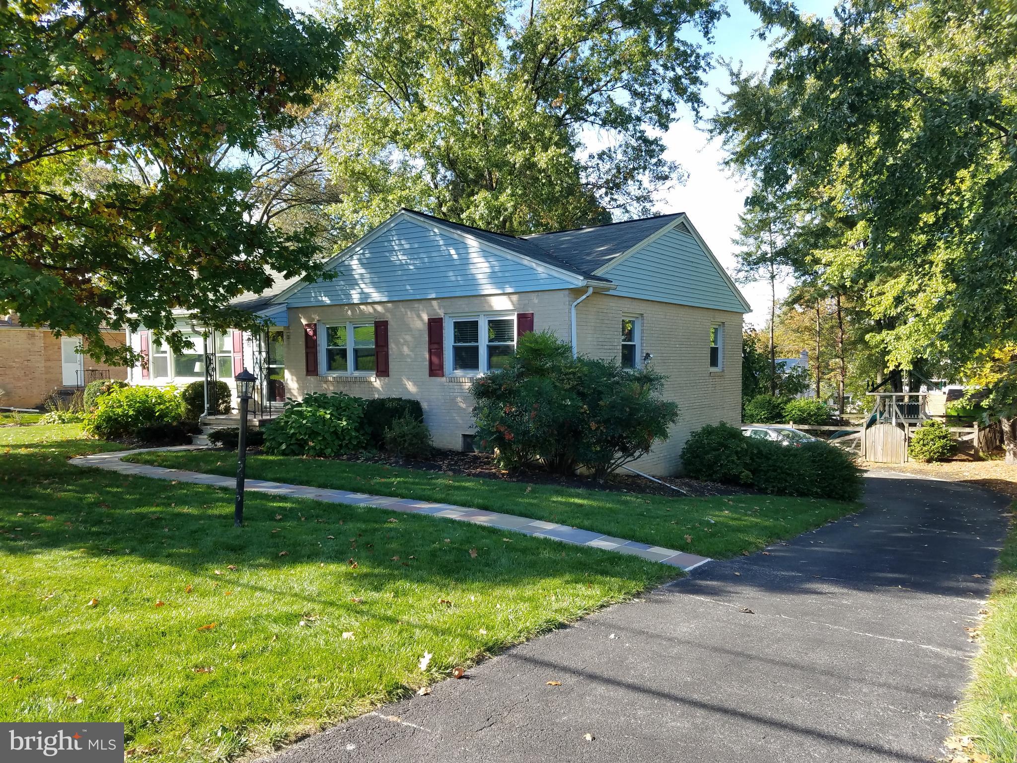 4219 Old Orchard Road York, PA 17402 - Photo 1 of 6 Gallery Image 1