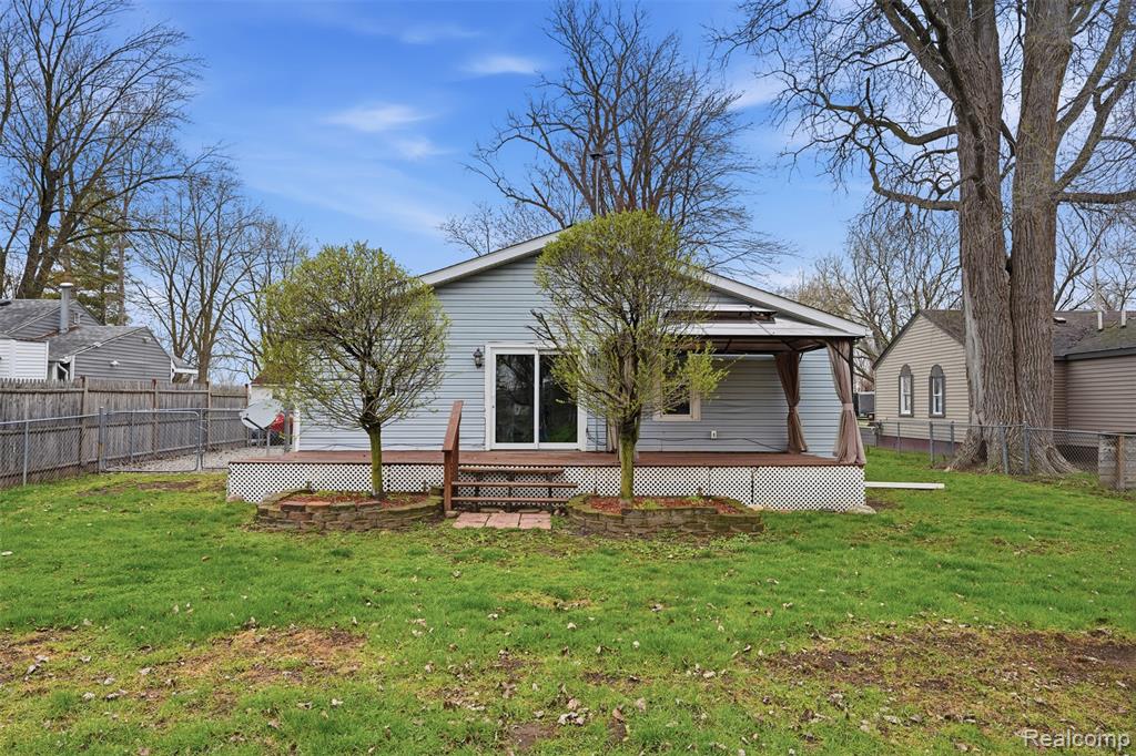1028 Carleton Road Milan, MI 48160 - Photo 22 of 29
