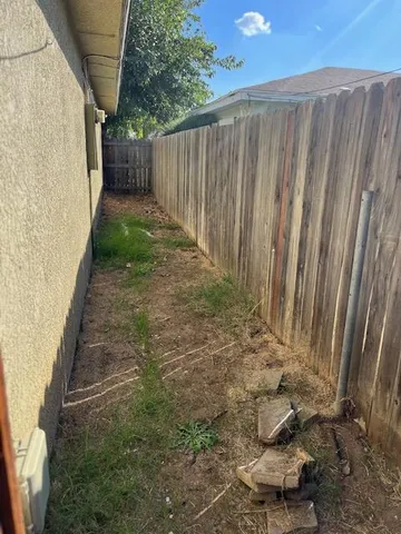 $296,000 | 821 West Fairmont Avenue, Clovis, CA 93612