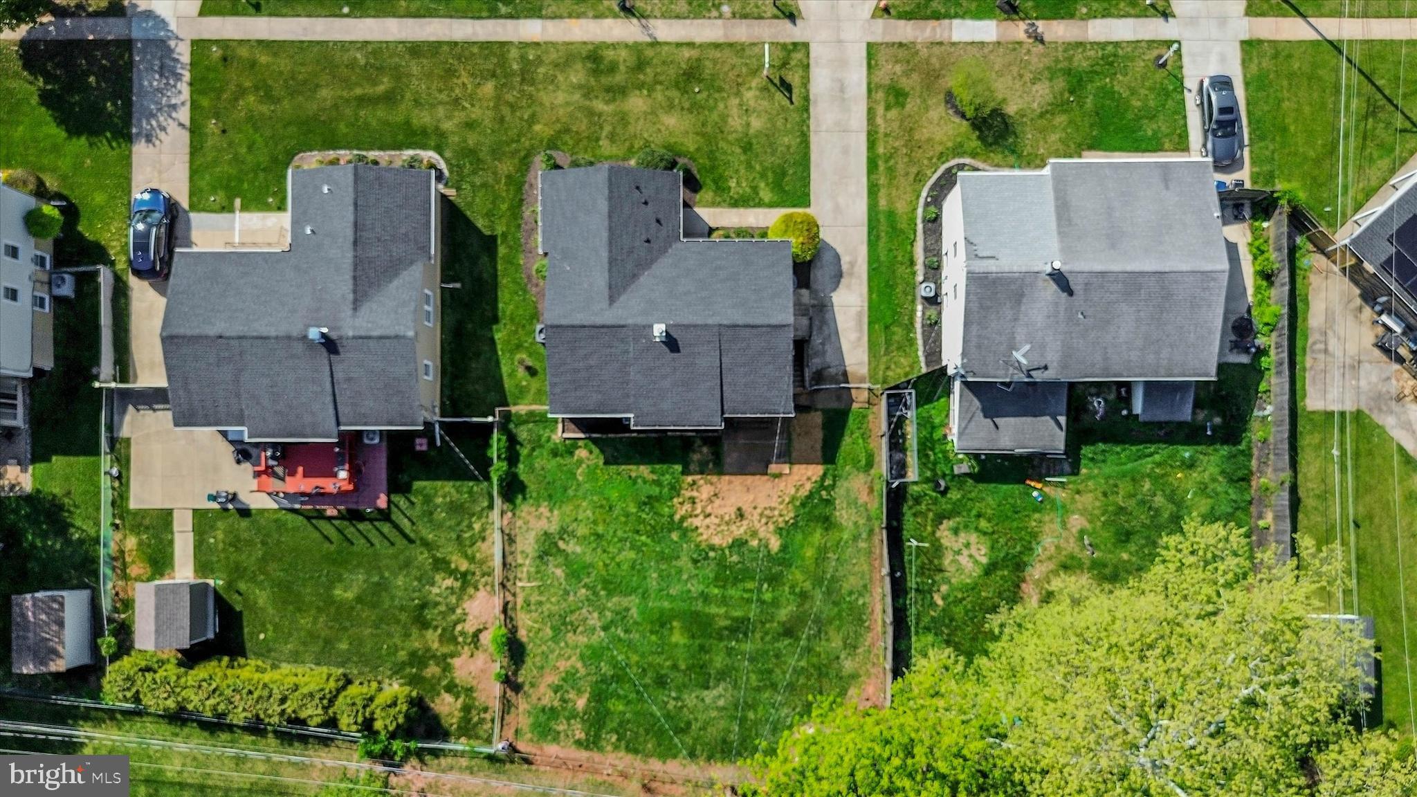 8314 Tinsley Road Baltimore, MD 21244 - Photo 32 of 44 an aerial view of a house
