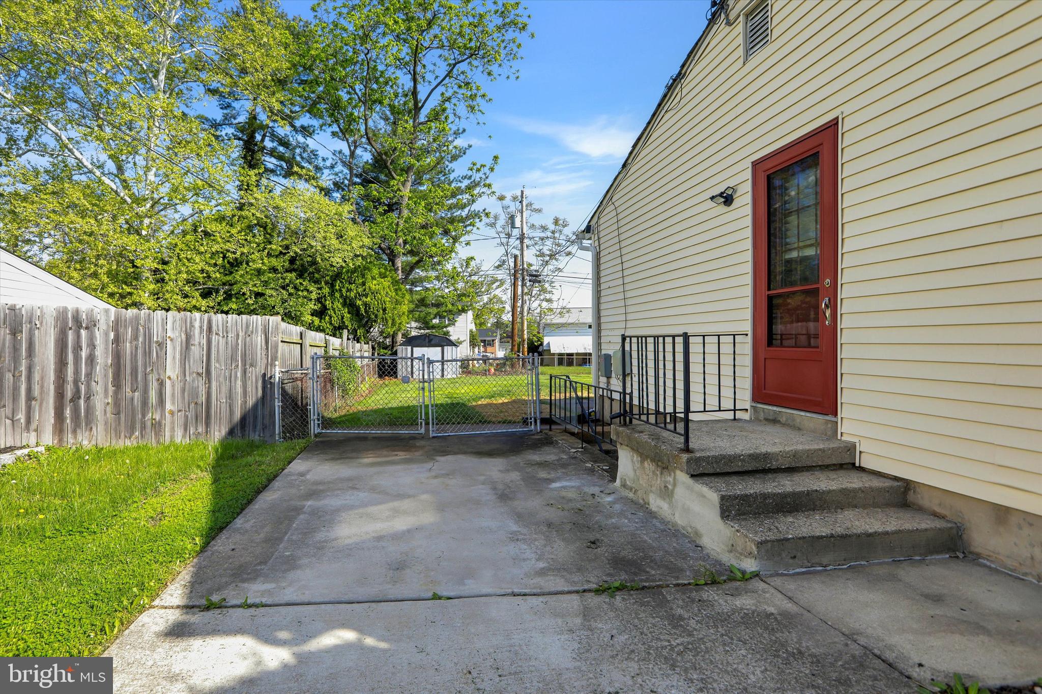 8314 Tinsley Road Baltimore, MD 21244 - Photo 36 of 44 a view of a back yard of the house
