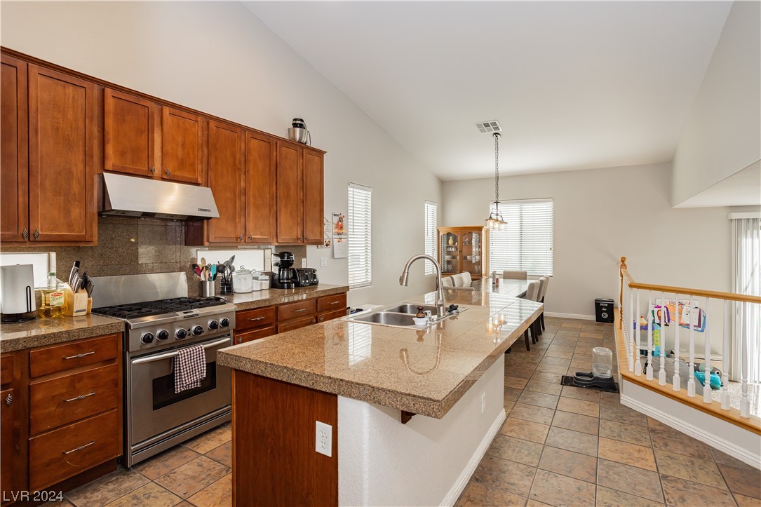9061 Rusty Rifle Avenue Las Vegas, NV 89143 - Photo 8 of 35 Gallery Image 8