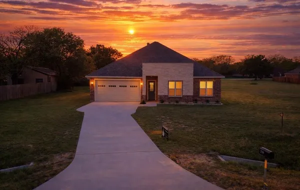 $339,500 | 2799 Farm To Market Road 3218, Commerce, TX 75428
