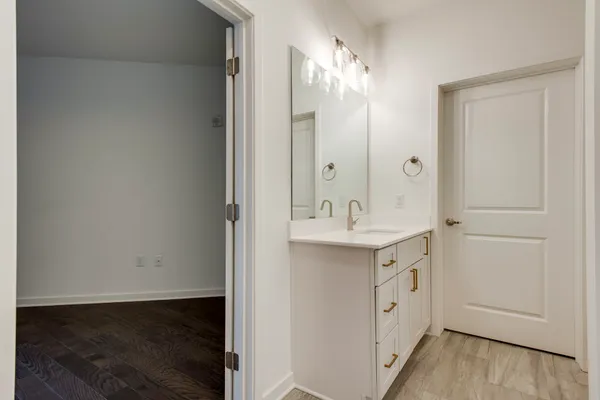 $2,350 | 1677 54th Avenue North, Unit 116, Nashville, TN 37209