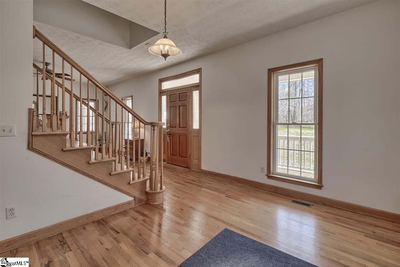 147 Table Rock View Road Easley, SC 29640 - Photo 8 of 36