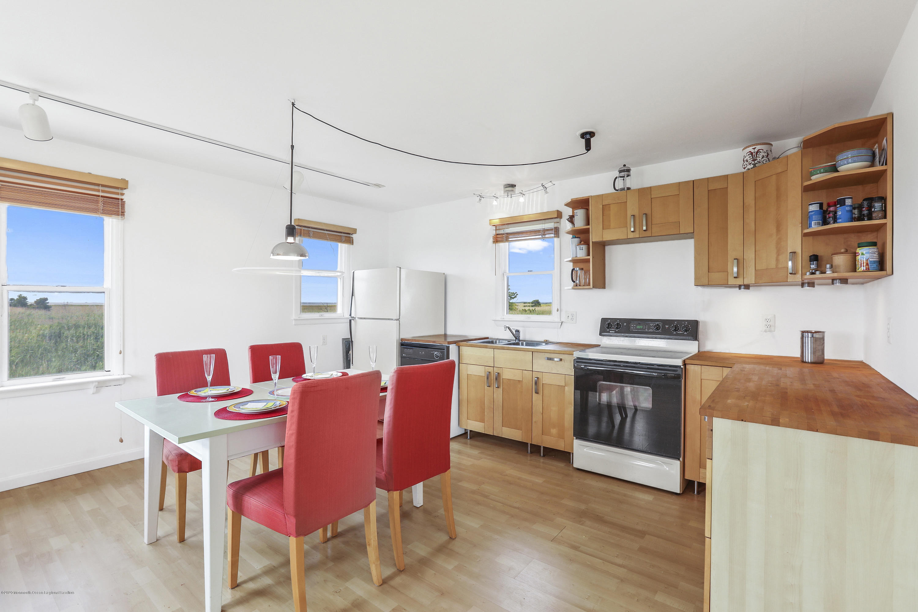 562 Dock Road West Creek, NJ 08092 - Photo 7 of 22 Kitchen 5