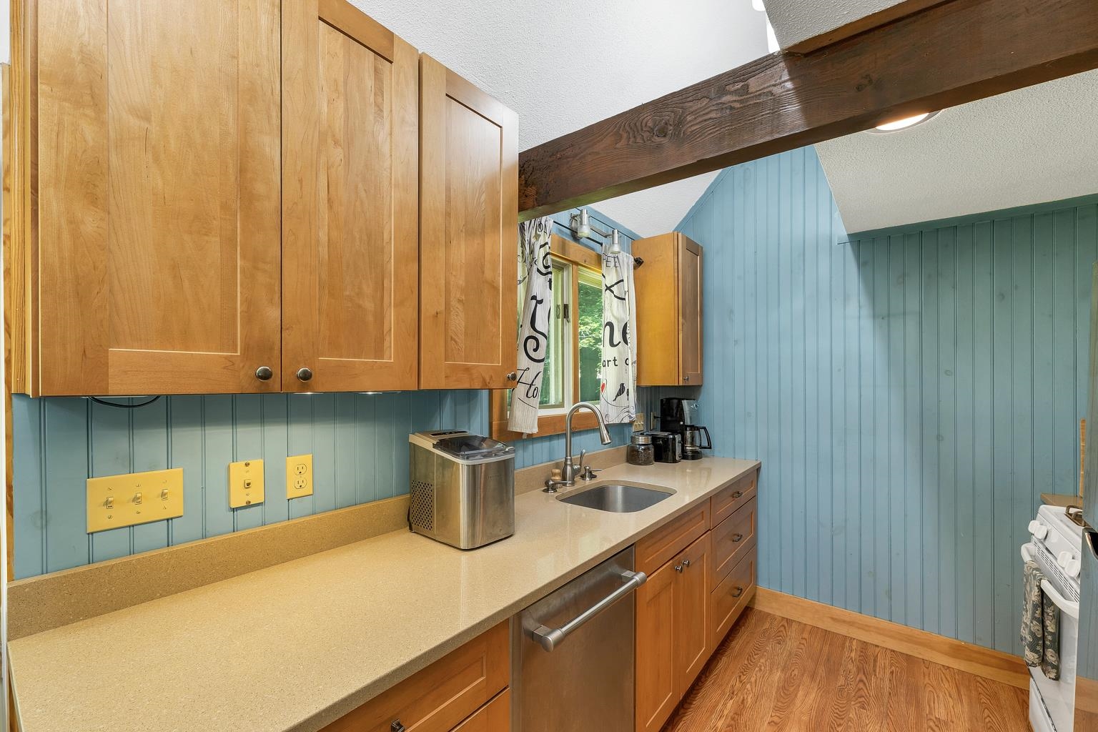28 Cold Spring Road Thornton, NH 03285 - Photo 5 of 47