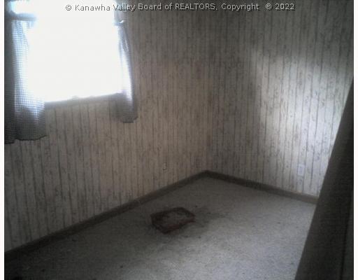 4490 Millstone Road Apple Grove, WV 25502 - Photo 7 of 8 Den/Family/Great Room.