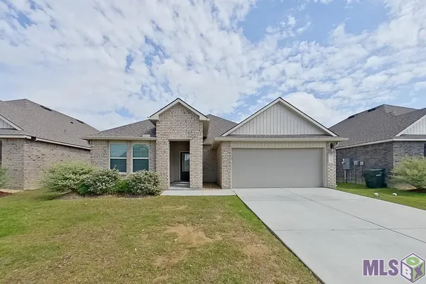 $1,890 | 117 ORTHELLO Court, Lafayette, LA 70507
