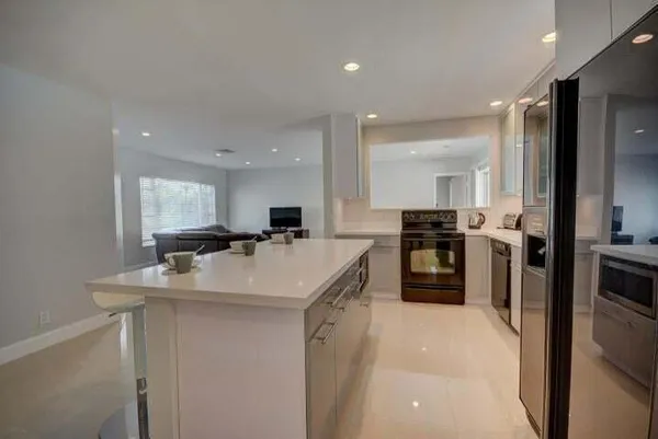 $4,300 | 3911 Northwest 4th Court, Boca Raton, FL 33431