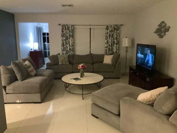 $4,300 | 3911 Northwest 4th Court, Boca Raton, FL 33431