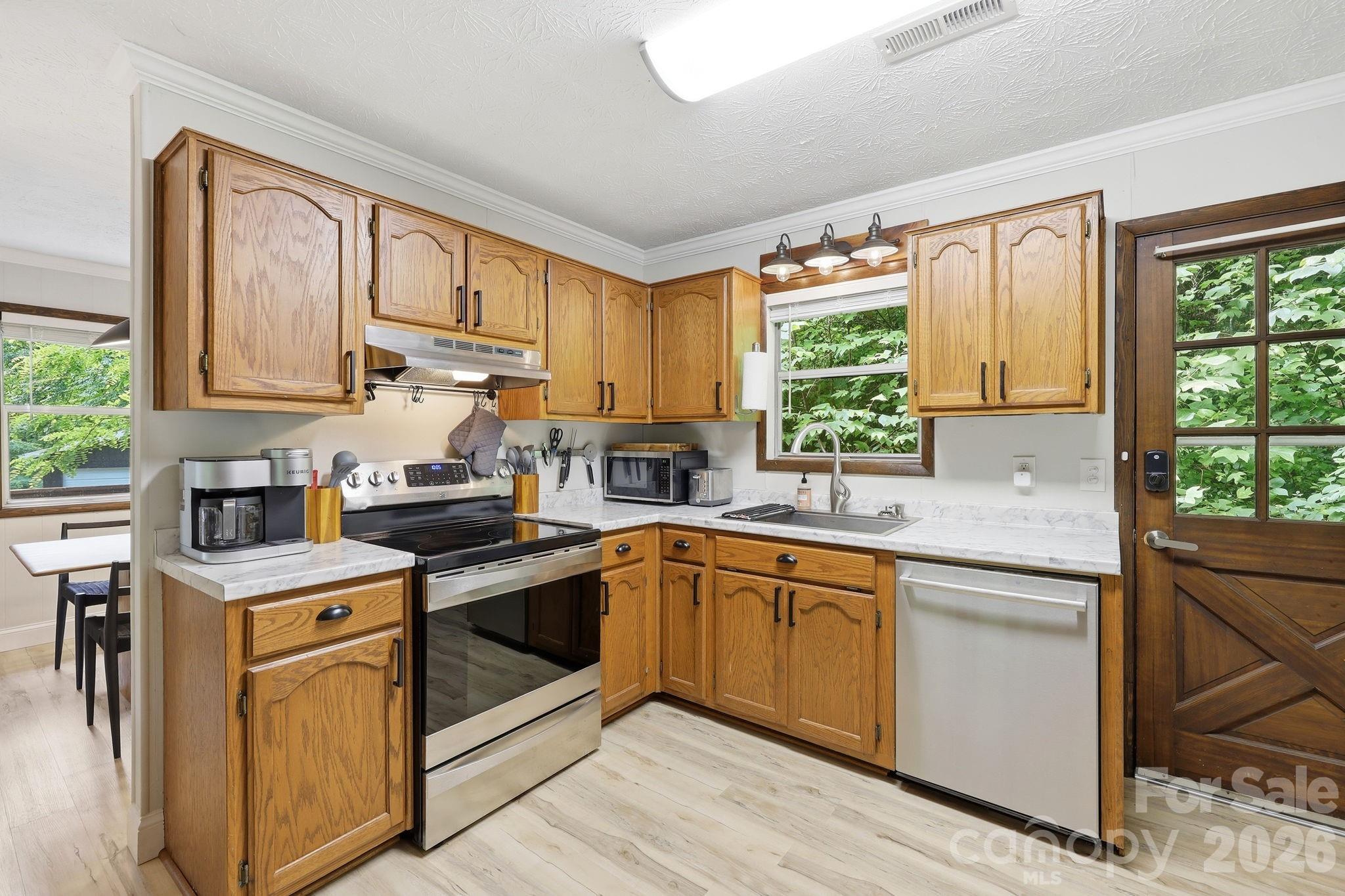 182 Saw Branch Road Candler, NC 28715 - Photo 6 of 37