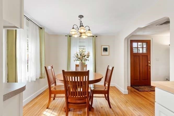 40 Spring Street Lexington, MA 02421 - Photo 9 of 38 Gallery Image 9