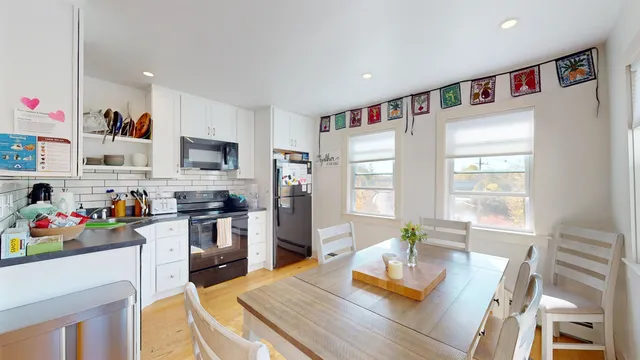 $1,350,000 | 44-48 Merchants Row, Middlebury, VT 05753