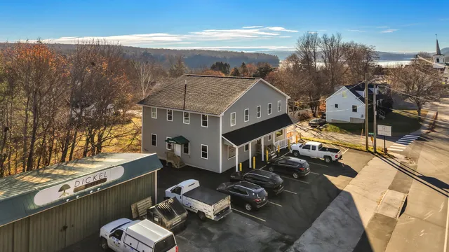$999,999 | 136 Main Street, Winterport, ME 04496