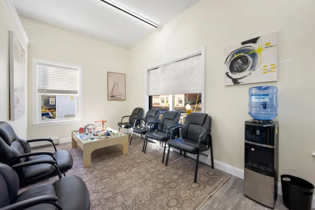 $999,999 | 136 Main Street, Winterport, ME 04496