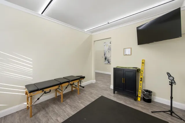 $999,999 | 136 Main Street, Winterport, ME 04496