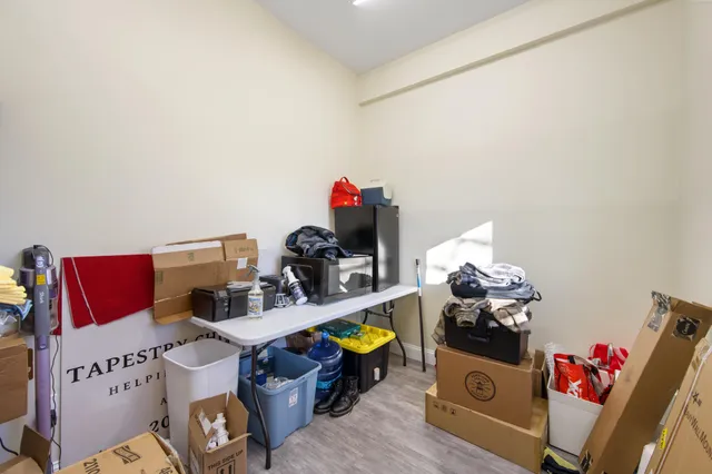 $999,999 | 136 Main Street, Winterport, ME 04496