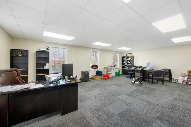 $999,999 | 136 Main Street, Winterport, ME 04496