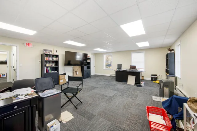 $999,999 | 136 Main Street, Winterport, ME 04496