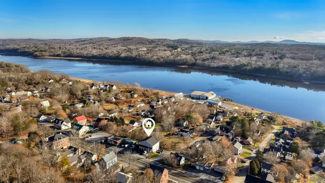 $999,999 | 136 Main Street, Winterport, ME 04496