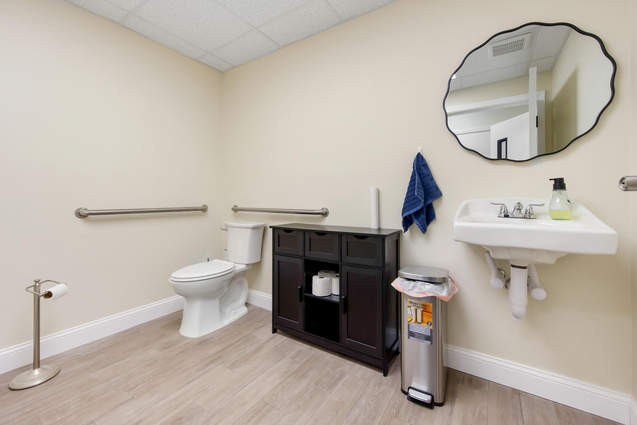 136 Main Street Winterport, ME 04496 - Photo 31 of 51 DSC_2457