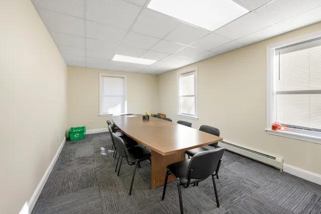 $999,999 | 136 Main Street, Winterport, ME 04496