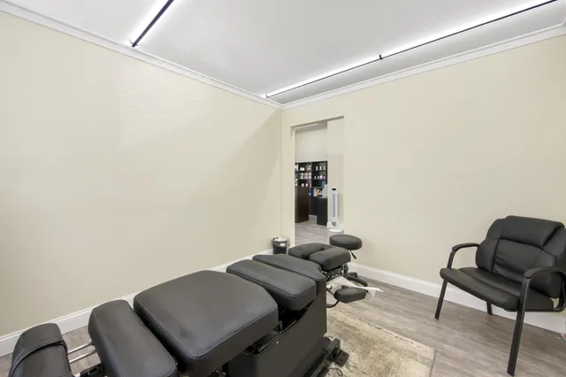 $999,999 | 136 Main Street, Winterport, ME 04496