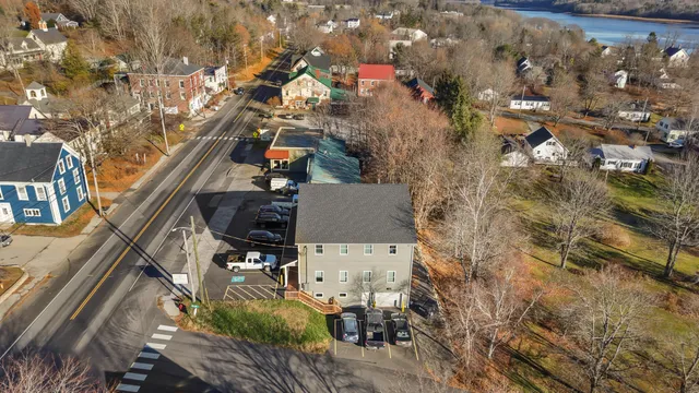 $999,999 | 136 Main Street, Winterport, ME 04496