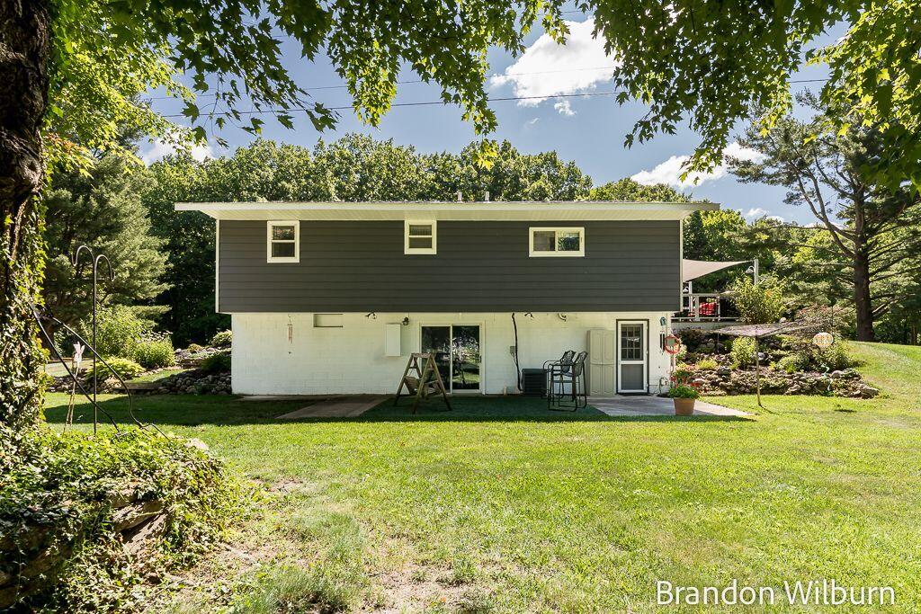 2289 South Sullivan Road Ravenna, MI 49451 - Photo 7 of 45 I7HCpKww