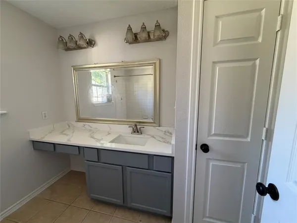 $2,200 | 3718 Treasure Island Drive, Montgomery, TX 77356