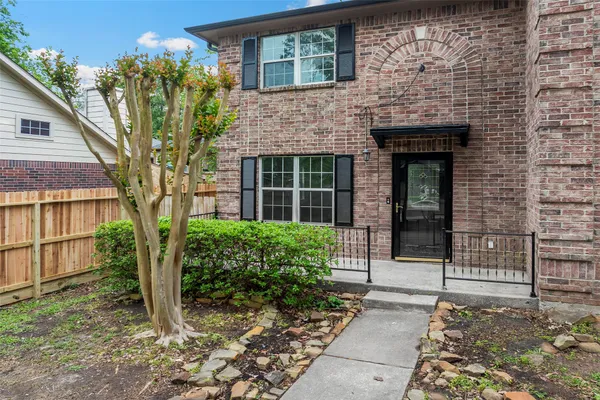 $2,200 | 3718 Treasure Island Drive, Montgomery, TX 77356