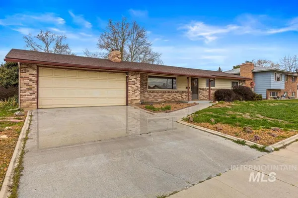 $325,000 | 7304 West Cedarwood Drive, Boise, ID 83709