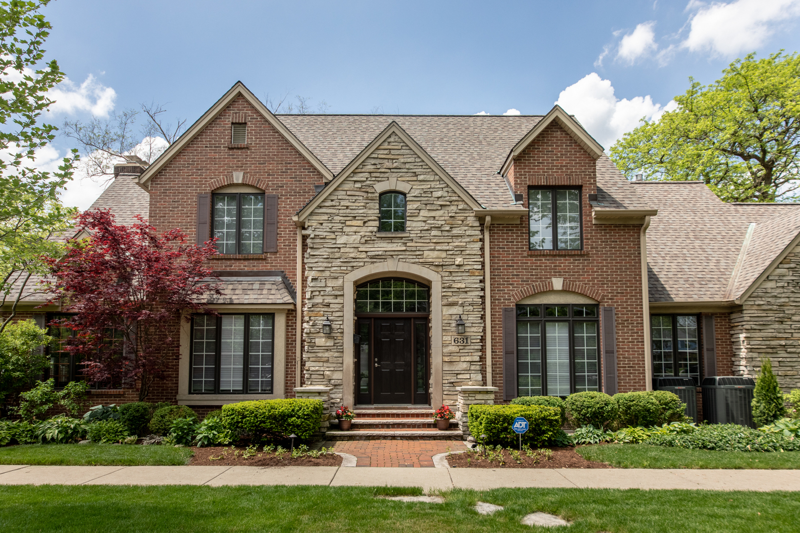 631 Austin Avenue Park Ridge, IL 60068 - Photo 2 of 80