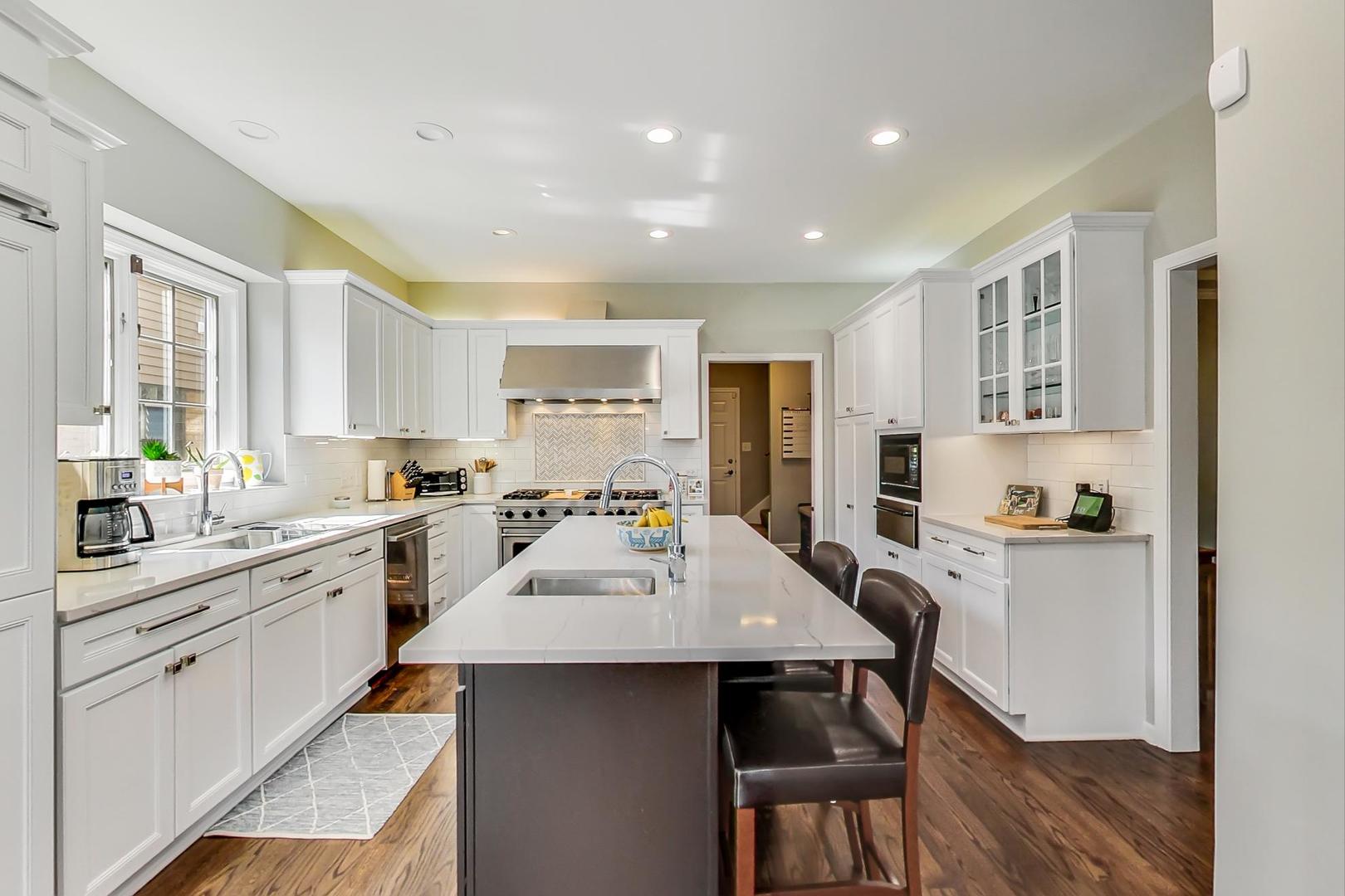 631 Austin Avenue Park Ridge, IL 60068 - Photo 14 of 80