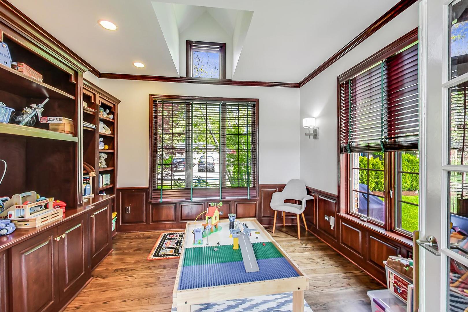 631 Austin Avenue Park Ridge, IL 60068 - Photo 24 of 80