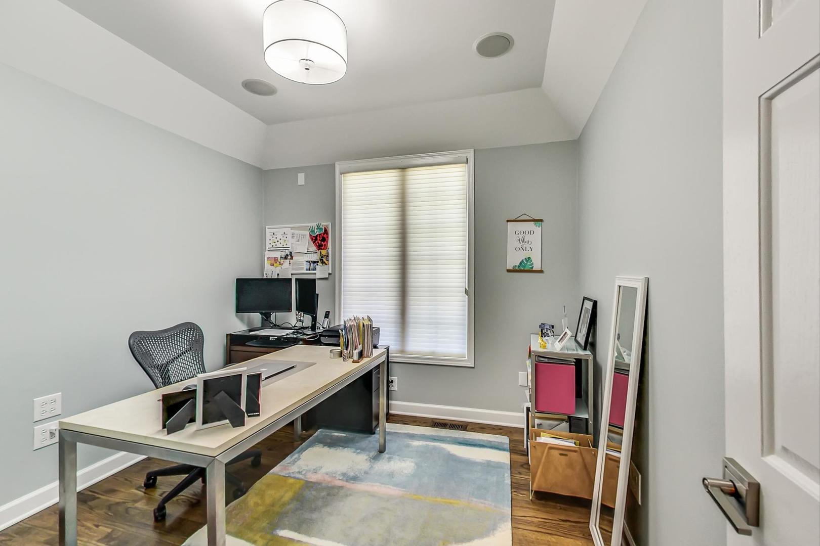 631 Austin Avenue Park Ridge, IL 60068 - Photo 29 of 80