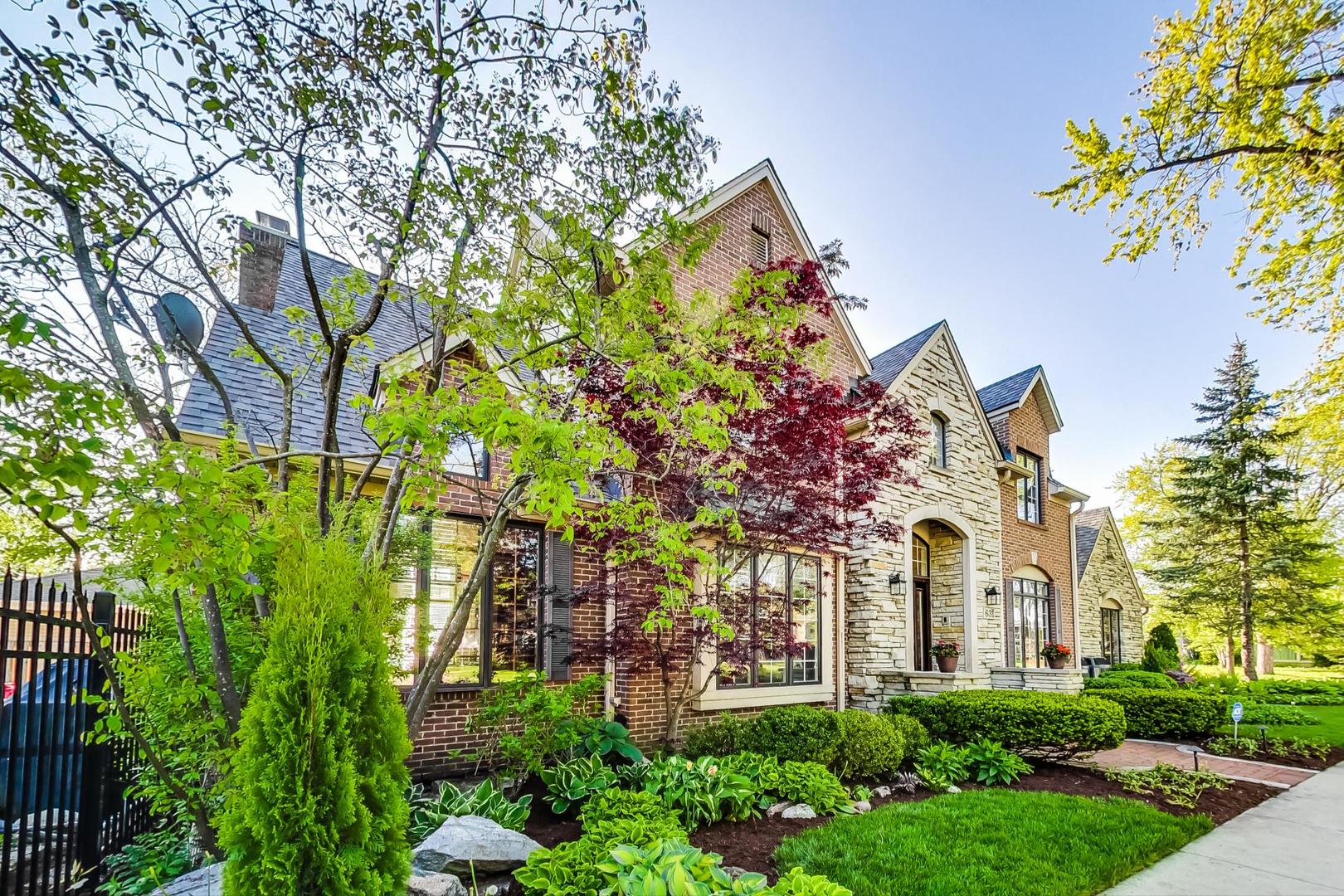 631 Austin Avenue Park Ridge, IL 60068 - Photo 4 of 80