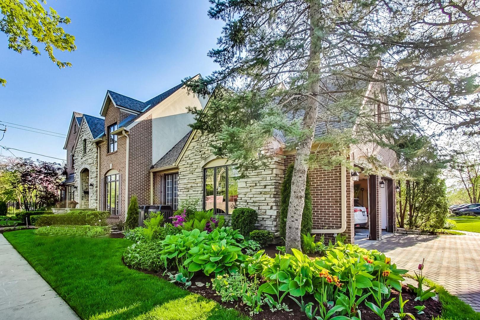 631 Austin Avenue Park Ridge, IL 60068 - Photo 5 of 80