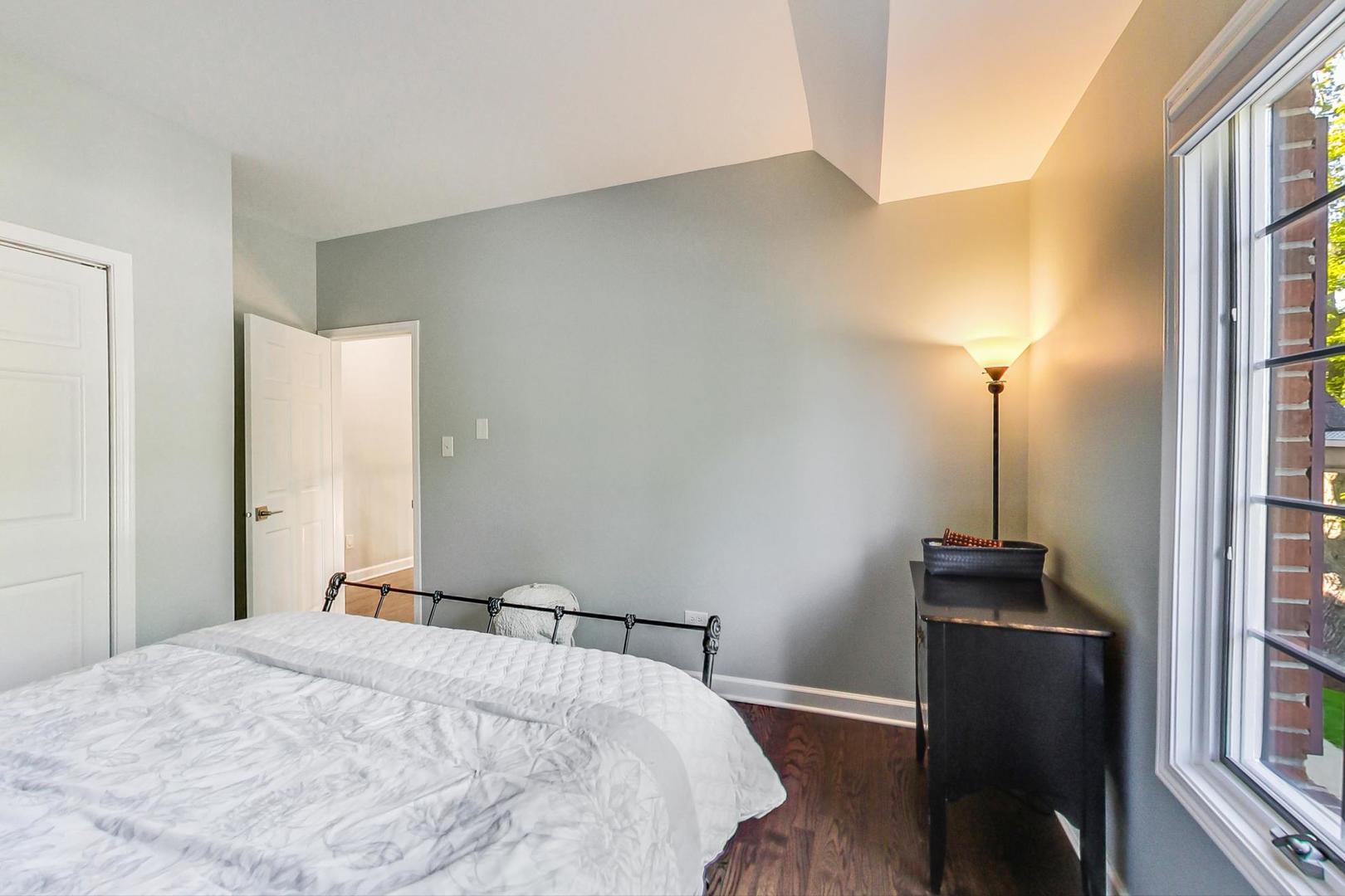 631 Austin Avenue Park Ridge, IL 60068 - Photo 46 of 80