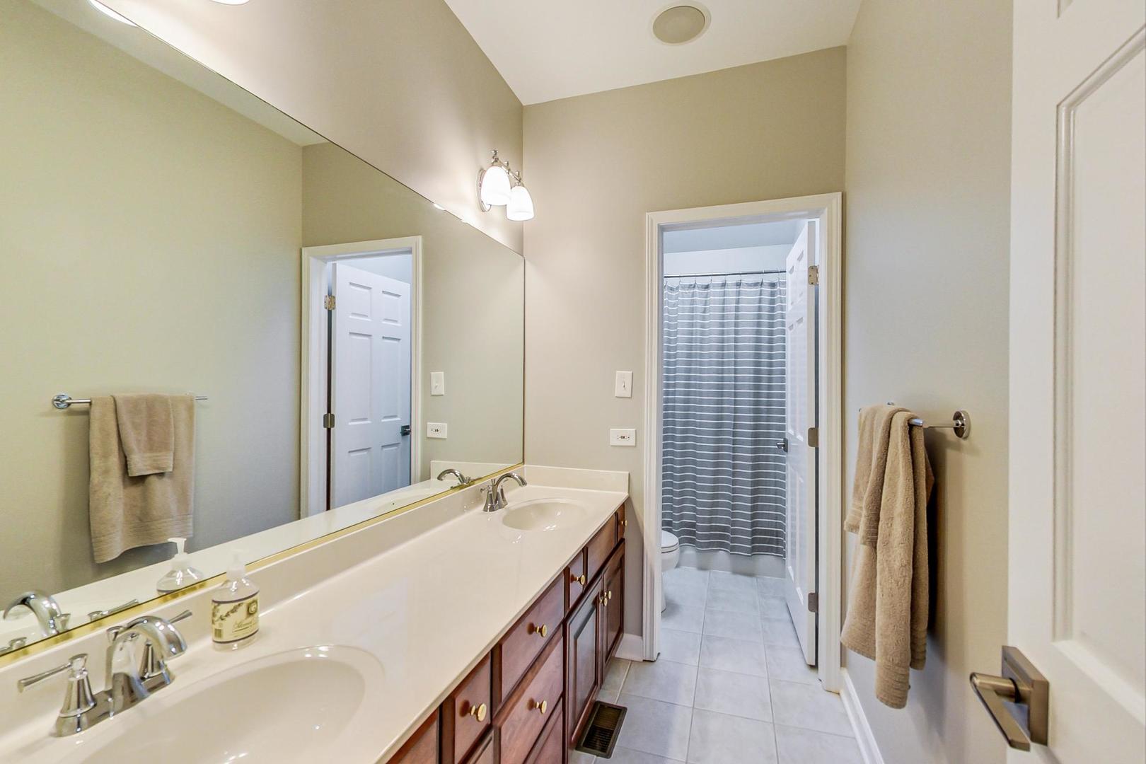 631 Austin Avenue Park Ridge, IL 60068 - Photo 47 of 80