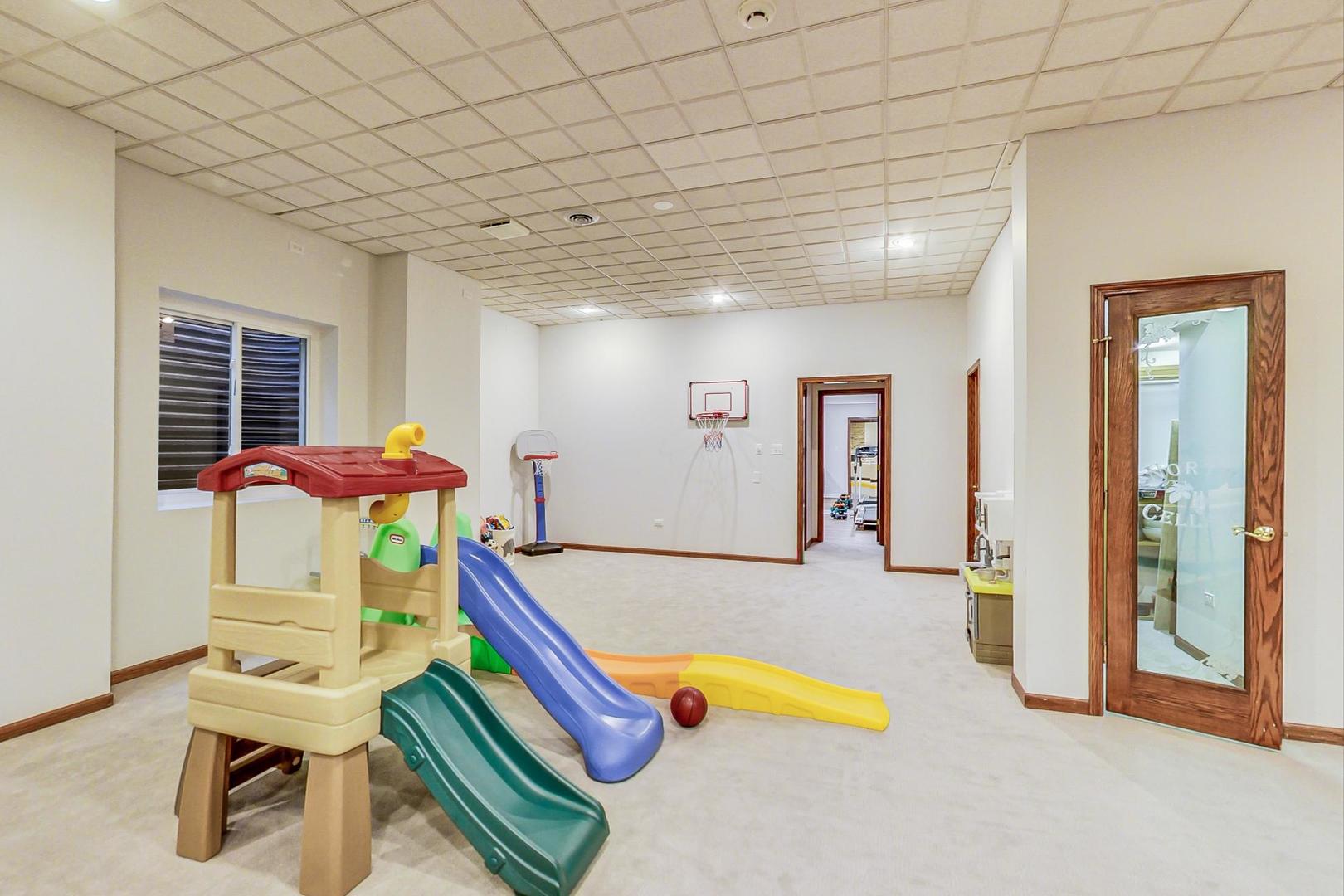 631 Austin Avenue Park Ridge, IL 60068 - Photo 54 of 80