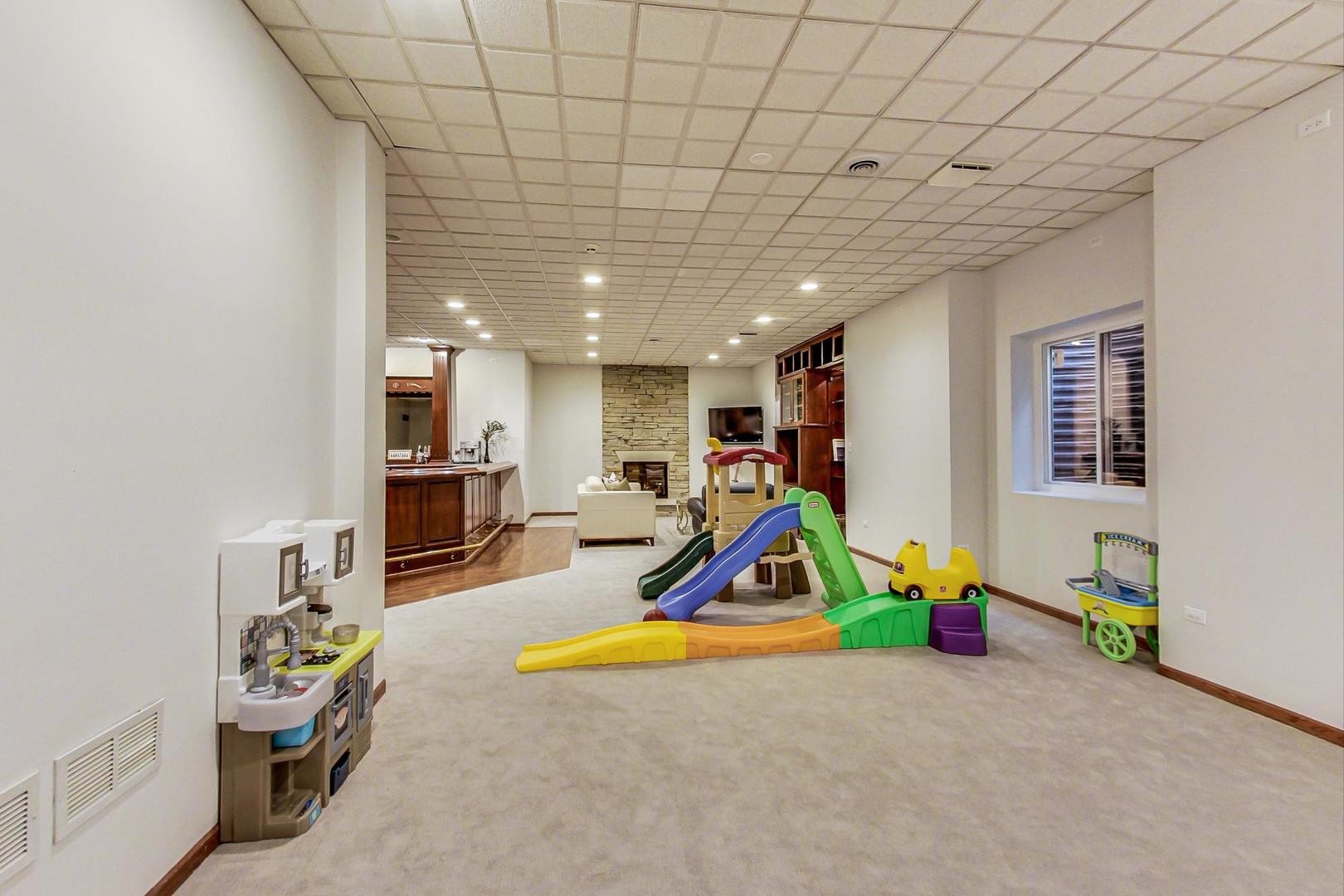 631 Austin Avenue Park Ridge, IL 60068 - Photo 56 of 80