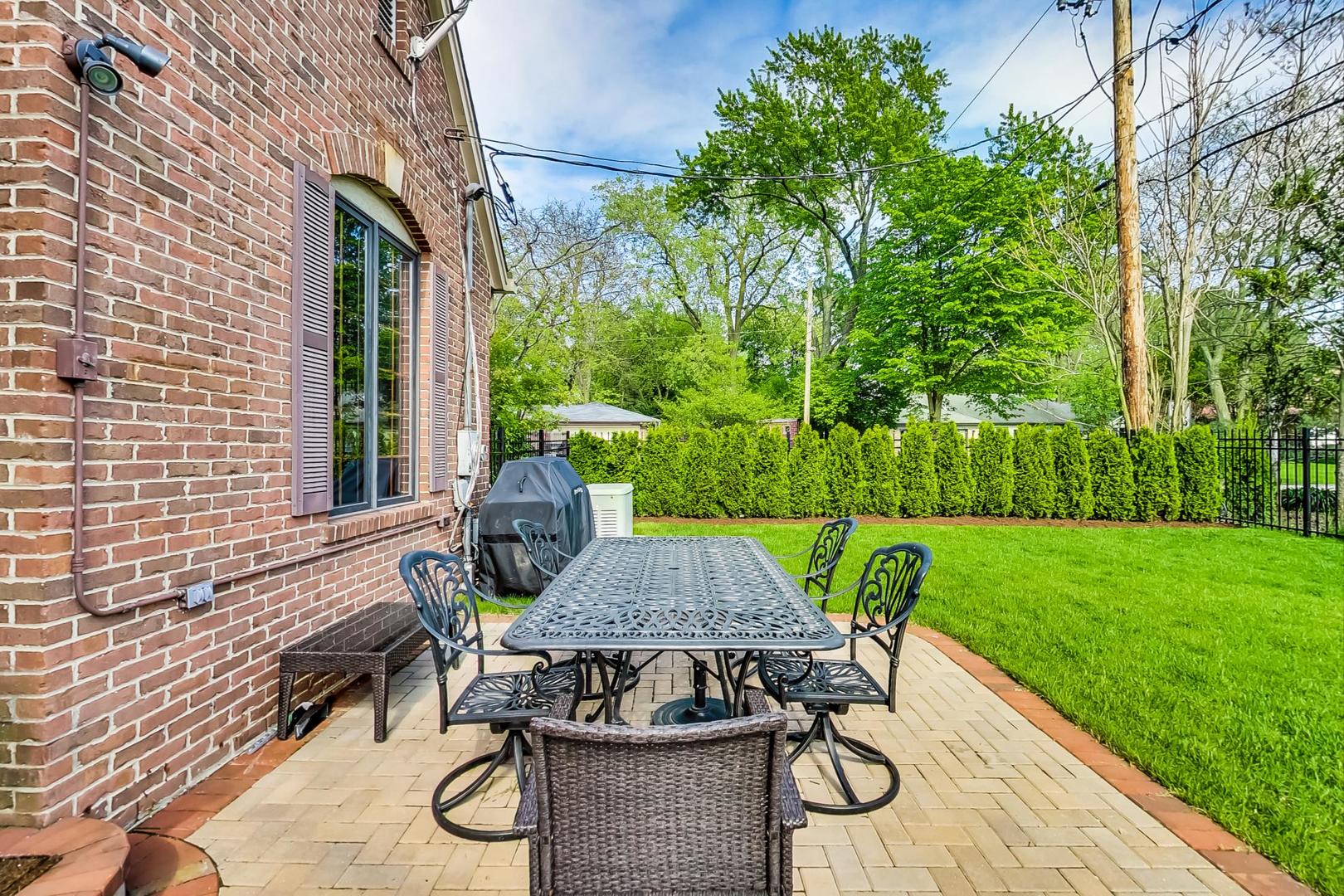 631 Austin Avenue Park Ridge, IL 60068 - Photo 71 of 80